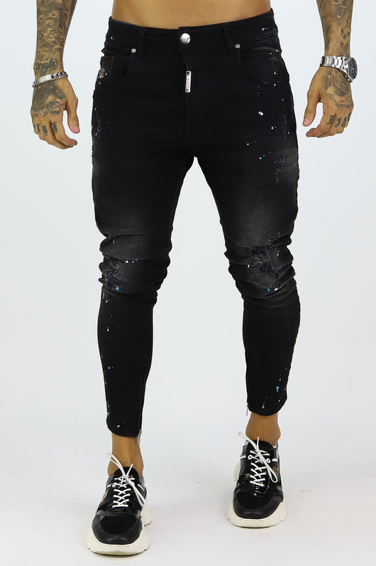Vaqueros pintados de negro
