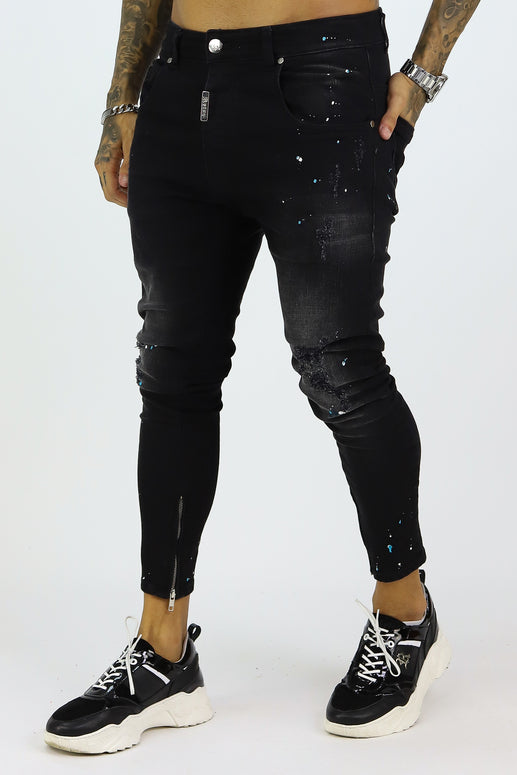 Vaqueros pintados de negro